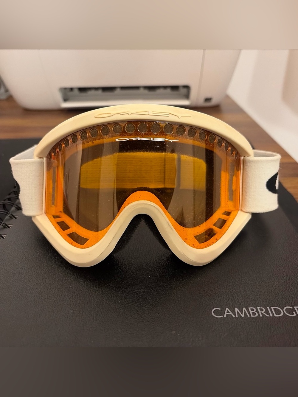 Oakley Cream Frame Ski Goggles with Orange Lens